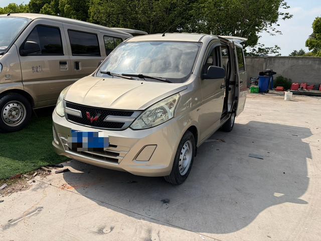 Wuling Rongguang V 2016 модификация 1.5L Standard type – фото 1