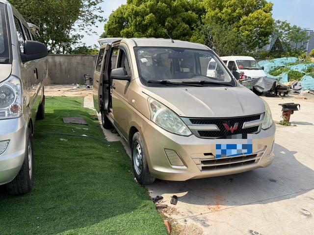 Wuling Rongguang V 2016 модификация 1.5L Standard type – фото 3