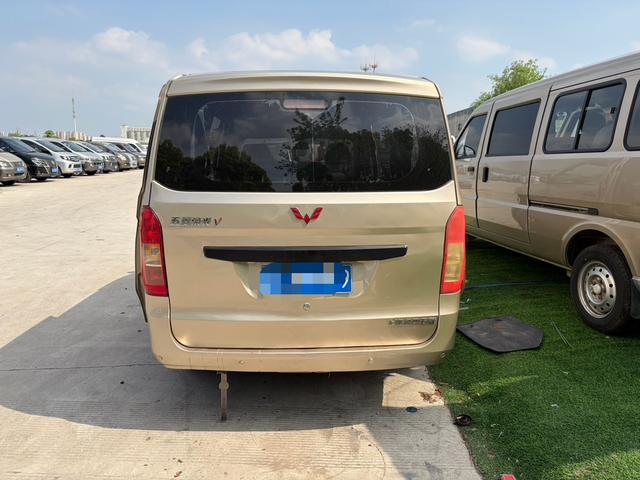 Wuling Rongguang V 2016 модификация 1.5L Standard type – фото 5