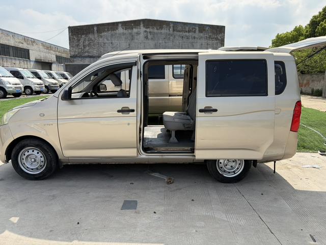 Wuling Rongguang V 2016 модификация 1.5L Standard type – фото 7