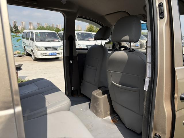 Wuling Rongguang V 2016 модификация 1.5L Standard type – фото 8