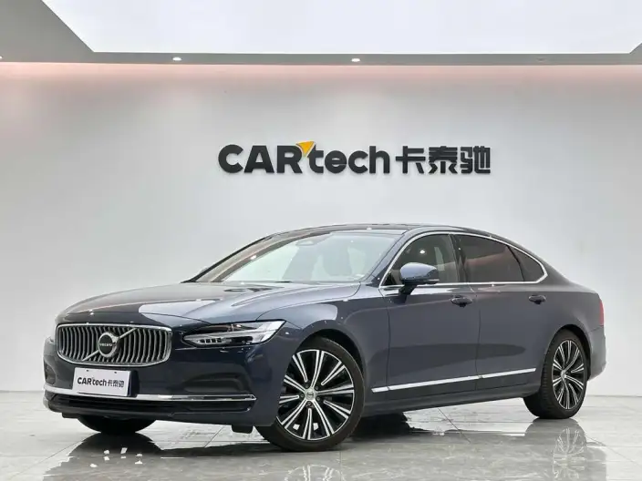 Volvo S90 2024 Model B5 Smart Range Deluxe Edition – фото 1