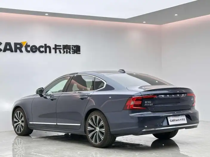 Volvo S90 2024 Model B5 Smart Range Deluxe Edition – фото 5