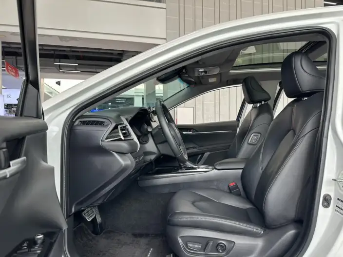 Toyota Camry 2023 Model 2.5G Deluxe Edition – фото 8