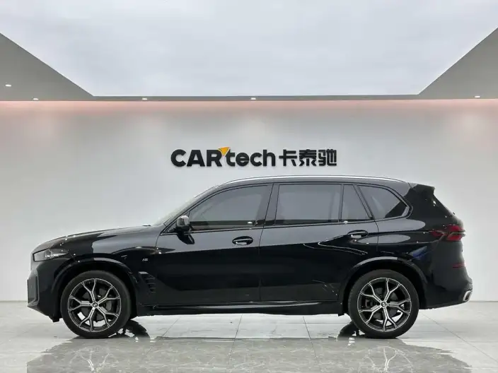 BMW X5 2023 Model xDrive30Li Exclusive Model M Sports Set – фото 4