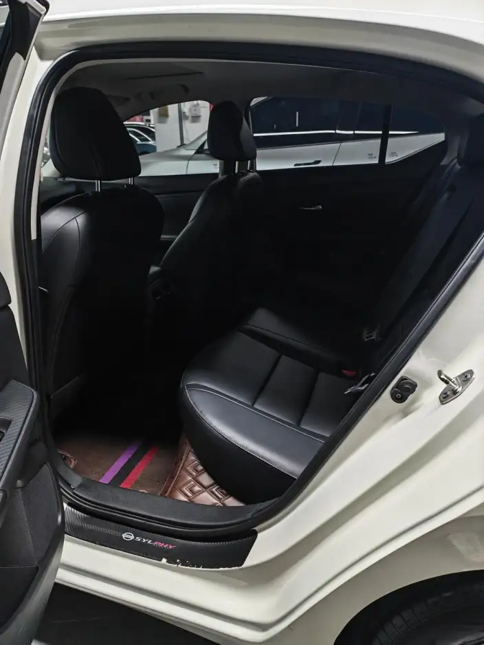 Nissan Sylphy 2022 Model 1.6L XL CVT Yuexiang Edition – фото 10