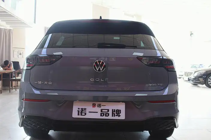 Volkswagen Golf 2025 Model Facelift 300TSI R-Line – фото 4