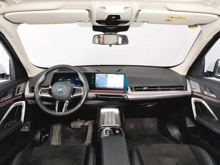 BMW iX 1 2025 Model xDrive30L M Sports Night Set – фото 6
