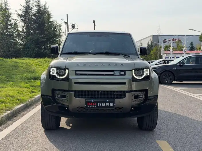 Land Rover Defender 2022 Model 110 P400 X-Dynamic HSE – фото 2
