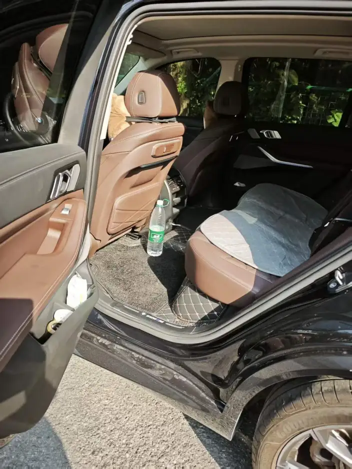 BMW X5 2023 Model xDrive30Li Exclusive Model M Sports Night Set – фото 8