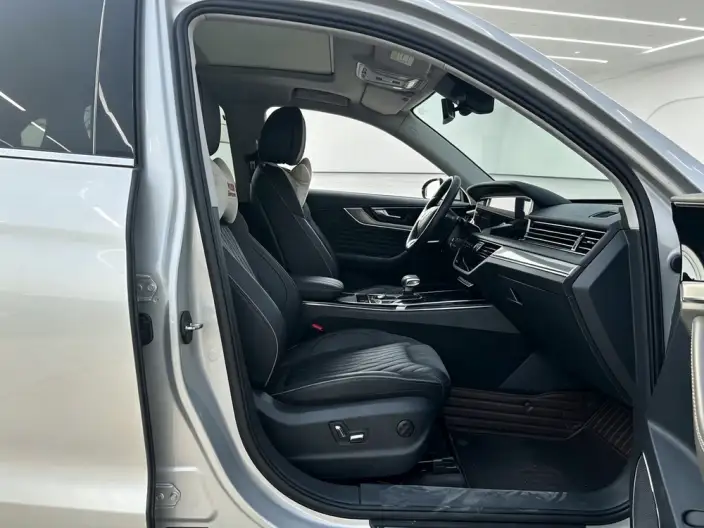 Hongqi HS5 2022 Model Facelift 2.0T Smart Flag Enjoy Edition – фото 8
