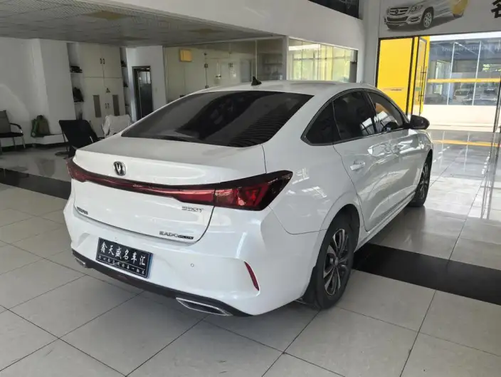 Changan Eado 2023 Model PLUS Changxiang Edition Blue whale NE 1.4T GDI DCT Noble Model – фото 6