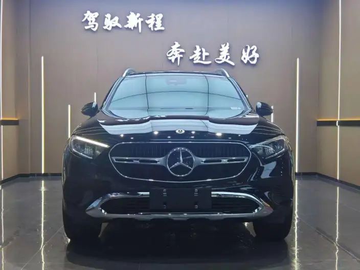 Mercedes-Benz GLC 2023 Model GLC 260 L 4MATIC Dynamic Model 5 seat – фото 2