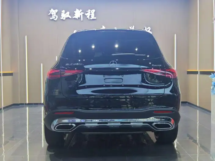 Mercedes-Benz GLC 2023 Model GLC 260 L 4MATIC Dynamic Model 5 seat – фото 5