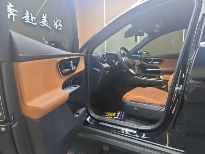 Mercedes-Benz GLC 2023 Model GLC 260 L 4MATIC Dynamic Model 5 seat – фото 8