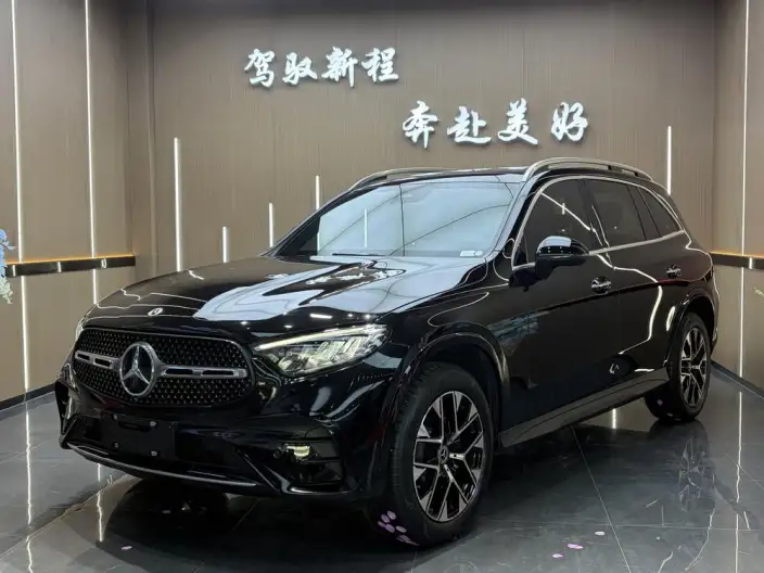 Mercedes-Benz GLC 2023 Model GLC 260 L 4MATIC Luxury Model 5 seat – фото 10