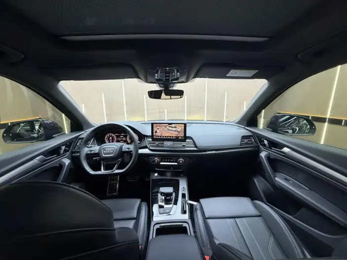 Audi Q5L 2025 Model quattro 45th Anniversary Collector Edition Edition 40TFSI Luxury Dynamic Model – фото 7