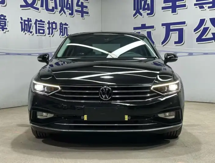 Volkswagen Magotan 2020 Model 330TSI DSG Luxury Model – фото 2