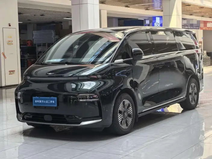 L EV C L380 2024 Model 140kWh 6 seat 4WD Ultra – фото 1