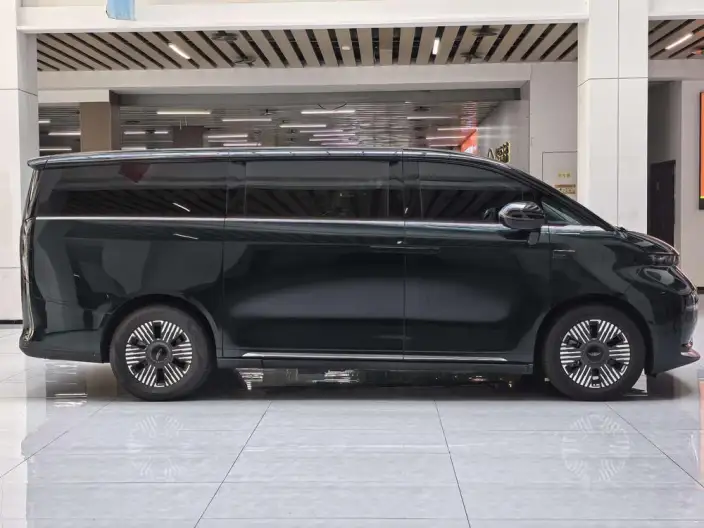 L EV C L380 2024 Model 140kWh 6 seat 4WD Ultra – фото 7