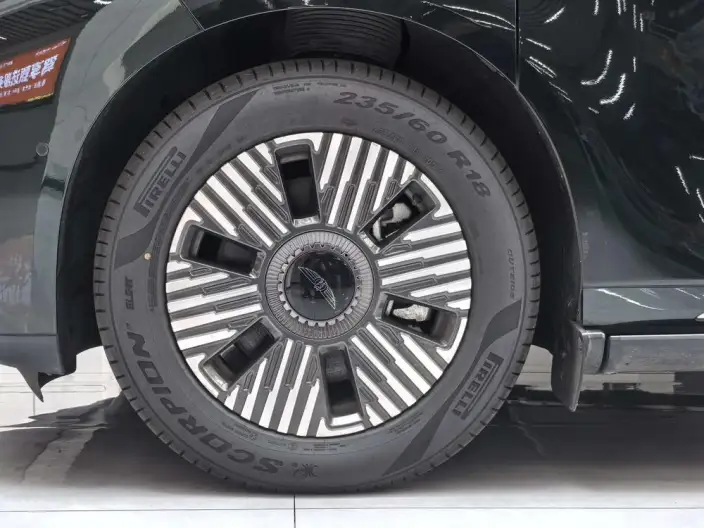 L EV C L380 2024 Model 140kWh 6 seat 4WD Ultra – фото 8