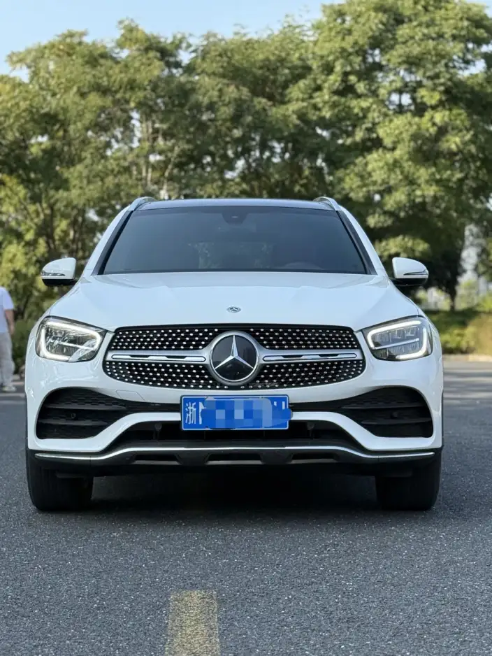 Mercedes-Benz GLC 2022 Model Facelift GLC 260 L 4MATIC Luxury Model – фото 2