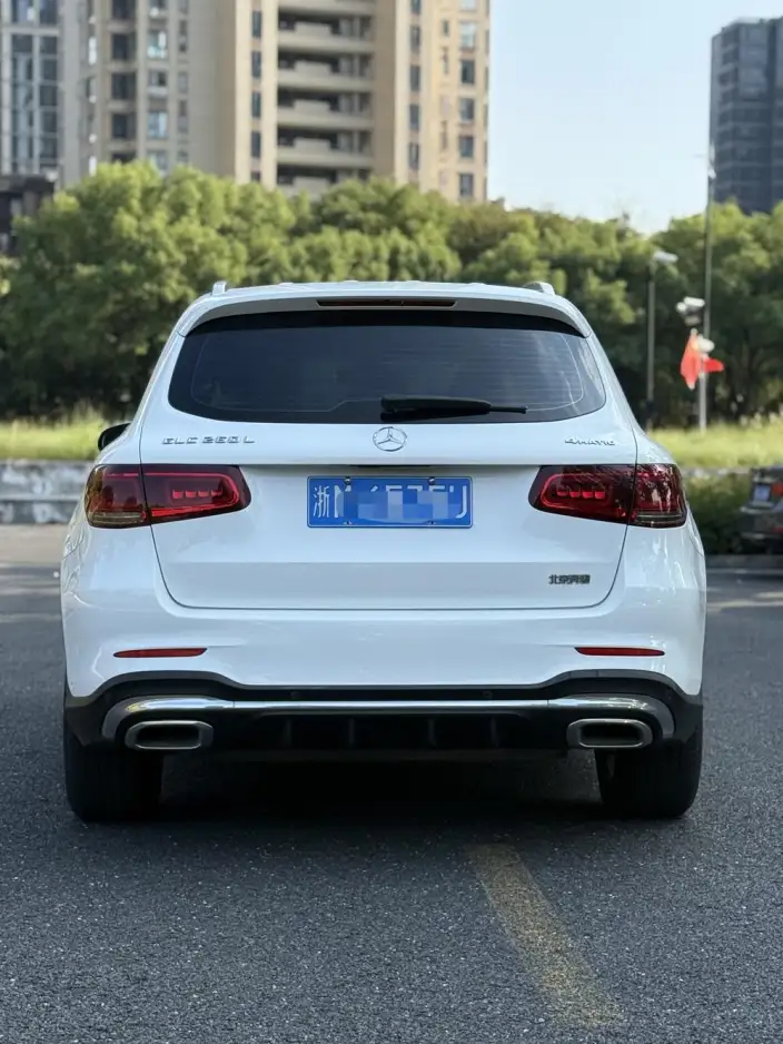Mercedes-Benz GLC 2022 Model Facelift GLC 260 L 4MATIC Luxury Model – фото 5