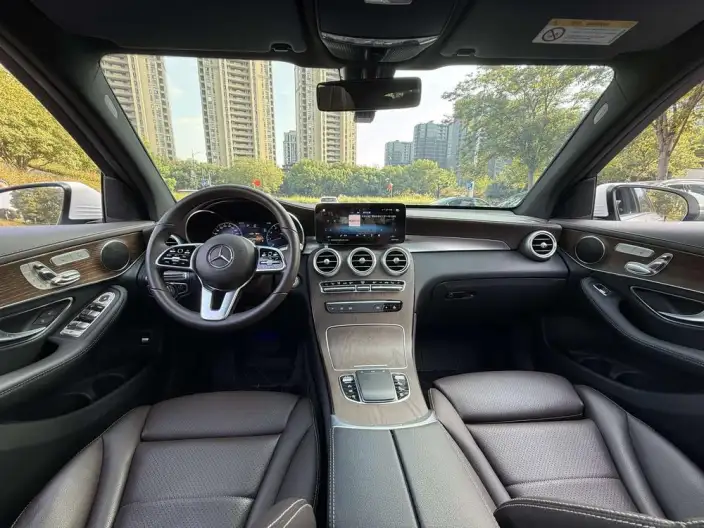 Mercedes-Benz GLC 2022 Model Facelift GLC 260 L 4MATIC Luxury Model – фото 8