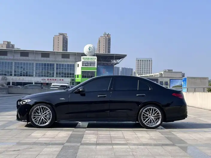 Mercedes-Benz C-Class AMG 2026 Model AMG C 43 4MATIC – фото 4