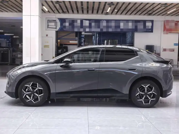 Lynk & Co 20 2025 Model Z20 530km Rear Drive Pro – фото 4