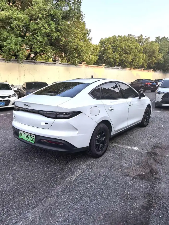 BYD Seal 05DM 2026 Model DM-i 128KM Luxury Model – фото 6