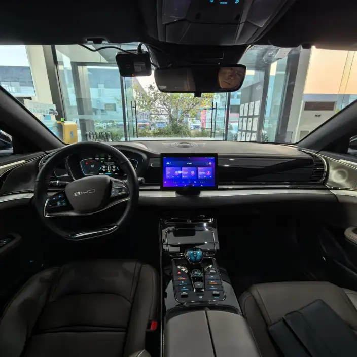 BYD E9 2022 Model Business Edition – фото 7