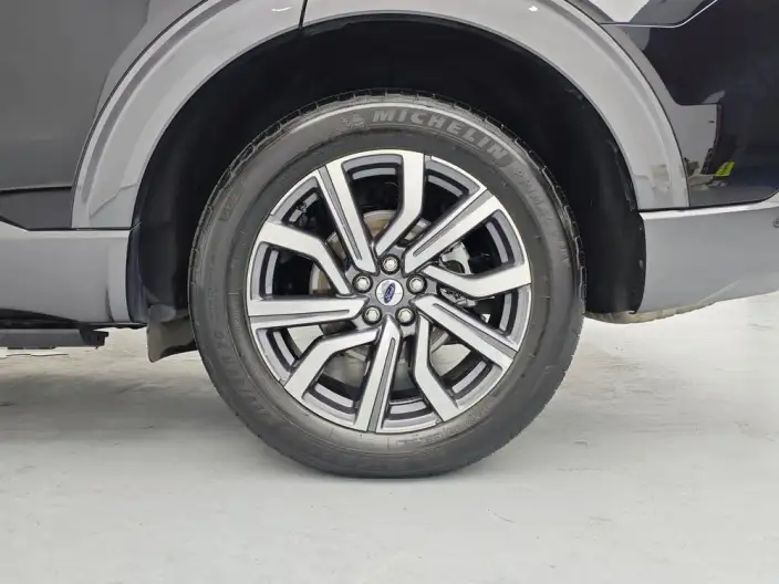 Ford Explorer 2023 Model EcoBoost 285 4WD Titan Jin Edition 7 seat – фото 9