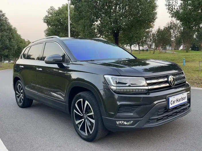 Volkswagen Tharu 2022 Model 280TSI 2WD Deluxe Edition – фото 3