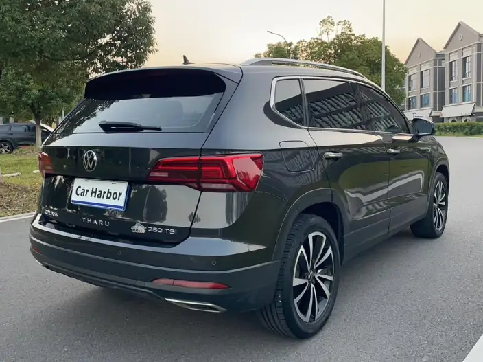 Volkswagen Tharu 2022 Model 280TSI 2WD Deluxe Edition – фото 6
