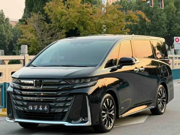 Vellfire 2023 Model Toyota Crown 2.5L Intelligent Hybrid 4WD Supreme Executive Edition – фото 1