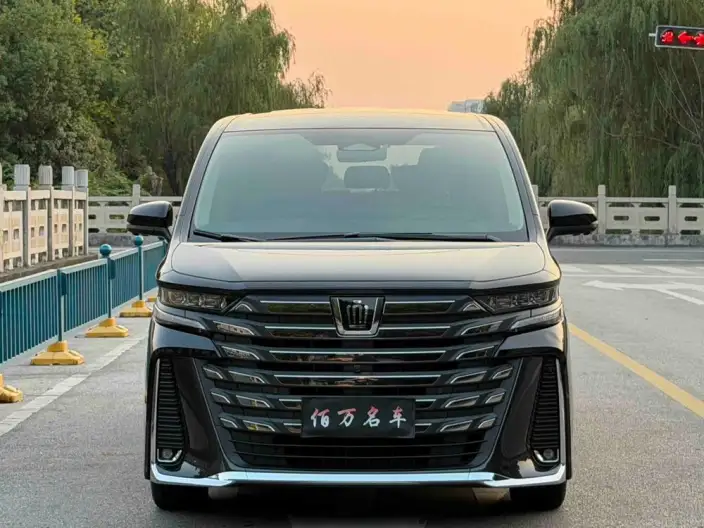 Vellfire 2023 Model Toyota Crown 2.5L Intelligent Hybrid 4WD Supreme Executive Edition – фото 2