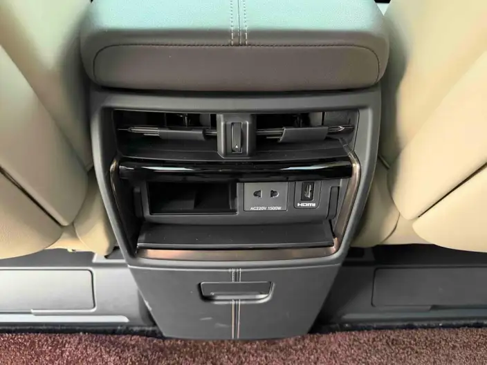 Vellfire 2023 Model Toyota Crown 2.5L Intelligent Hybrid 4WD Supreme Executive Edition – фото 8
