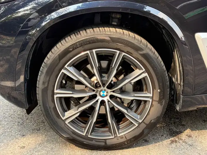 BMW X5 2023 Model xDrive30Li M Sports Set – фото 8