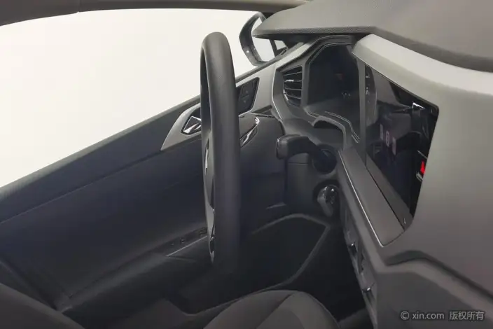 Polo 2023 Model Facelift Plus 1.5L Automatic Indulge in Music Letterpress – фото 8