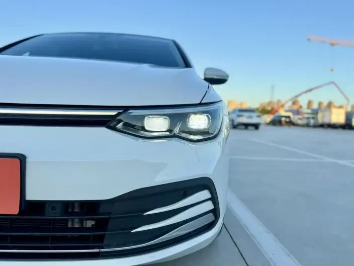 Volkswagen Golf 2021 Model 280TSI DSG 30th Anniversary Memorial Edition – фото 8