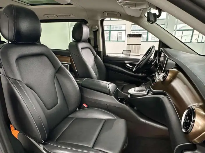 Mercedes-Benz V-Class 2022 Model V 260 L Long wheelbase Premium Edition – фото 7