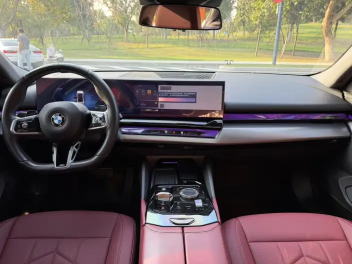 BMW 5 Series 2025 Model Facelift 525Li M Sports Set – фото 7