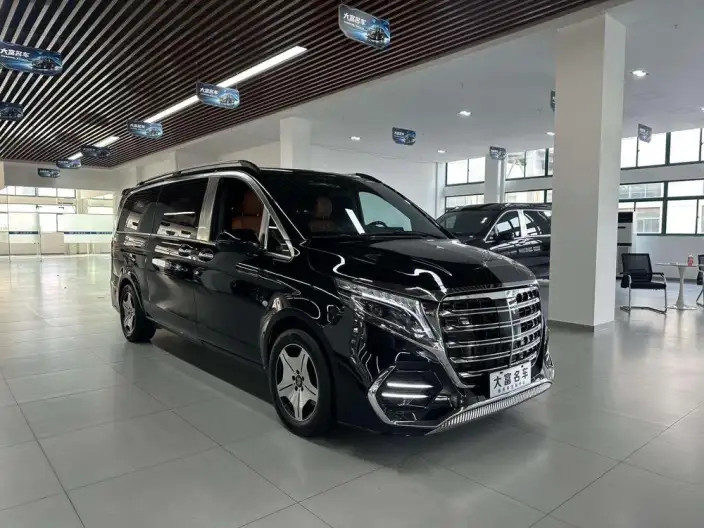 Viano 2023 Model 2.0T Business Edition 7 seat – фото 3