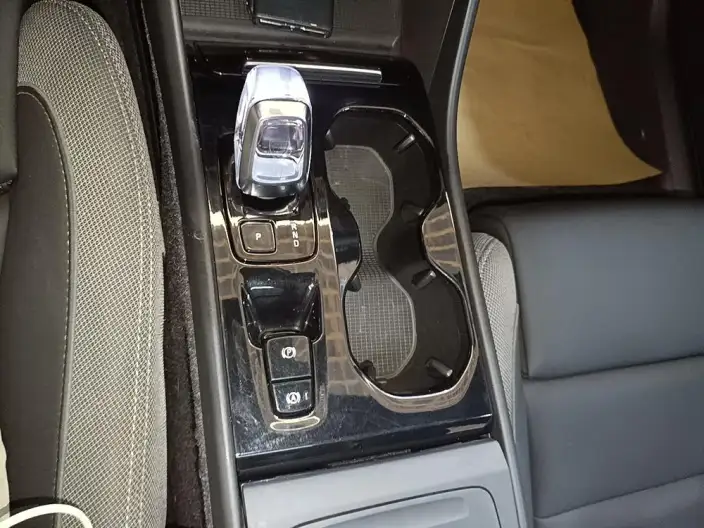 Volvo XC40 2024 Model B3 Smart Range Deluxe Edition – фото 9