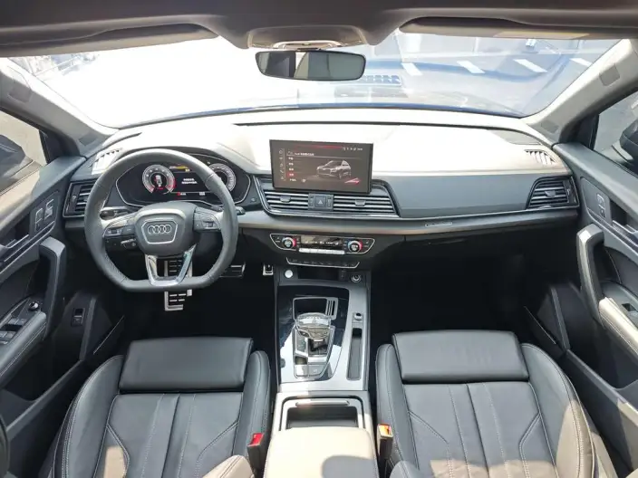 Audi Q5L 2024 Model 45TFSI Luxury Dynamic Model – фото 7