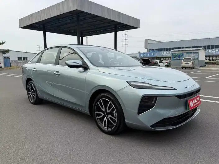 Roewe D6 2025 Model 520km Smart Edition