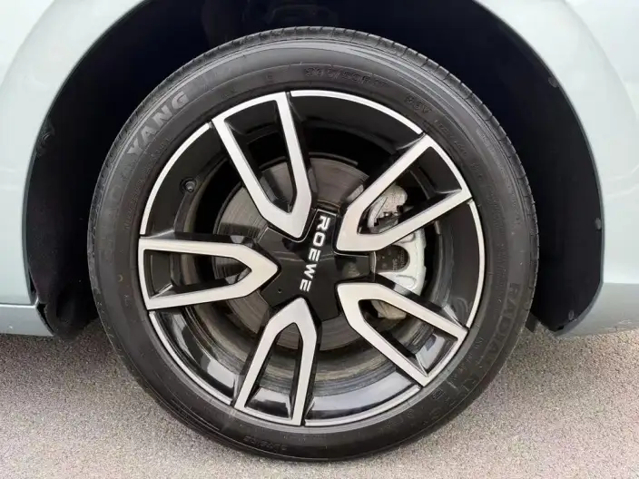 Roewe D6 2025 Model 520km Smart Edition – фото 9