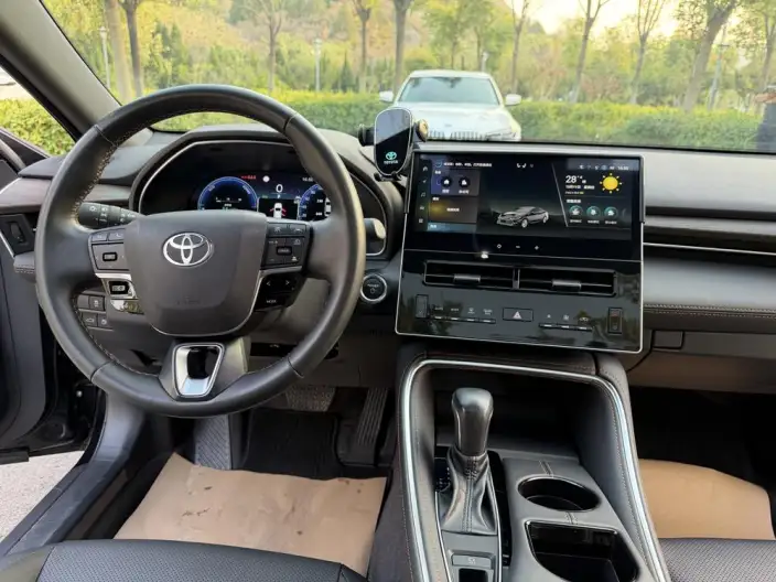 Toyota Avalon 2024 Model Intelligent Hybrid 2.0L E-CVT Deluxe Edition – фото 10