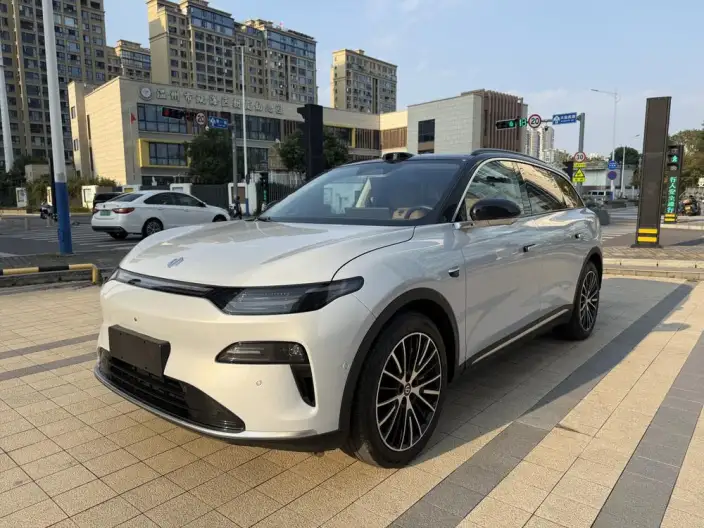 Leapmotor C11 2026 Model EV Edition 640 LiDAR Zhizun Edition – фото 1